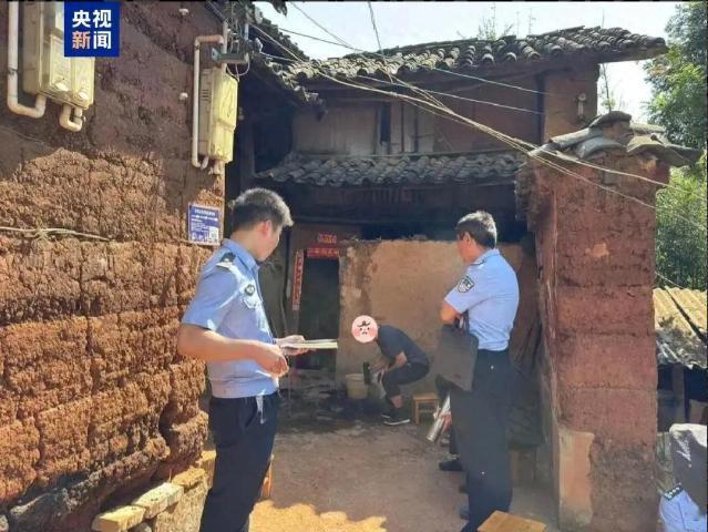 云南昆明一男子因个人诉求恶意拨打110累计172次，被民警传唤；妻子“护夫”采取