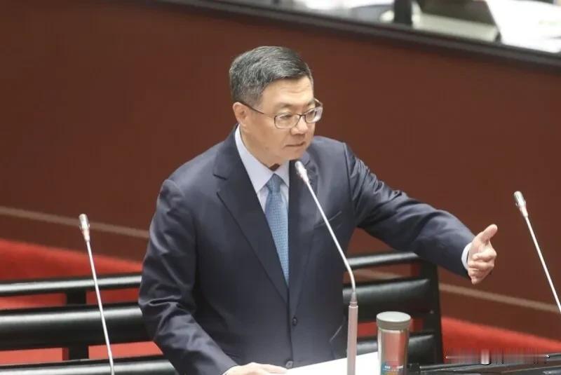大禹治水和八田与一，台独分子选谁？
今天，国民党民代吕玉玲质询台湾行政部门负责人