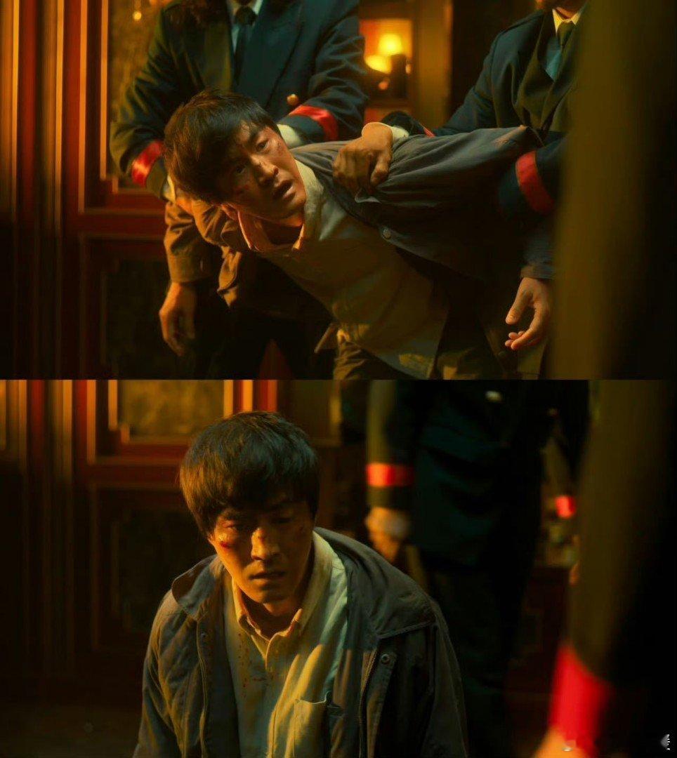 杨文远 用玩具剑对抗世界的傻子 杨文远拎着玩具剑对抗不公，为女孩们死磕到底，像堂