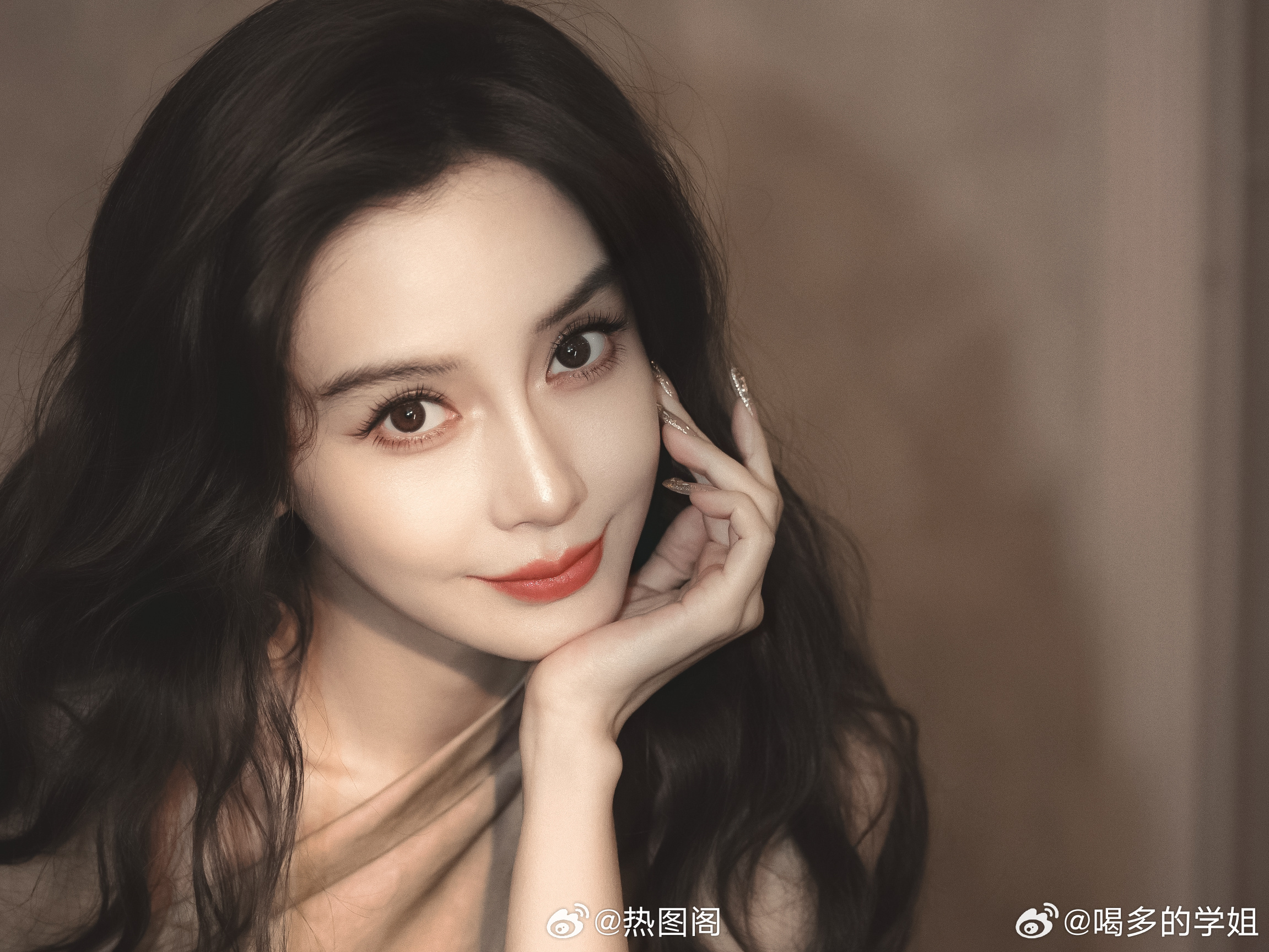 离Angelababy的脸只有两厘米Angelababy新物料 热图阁公众号 