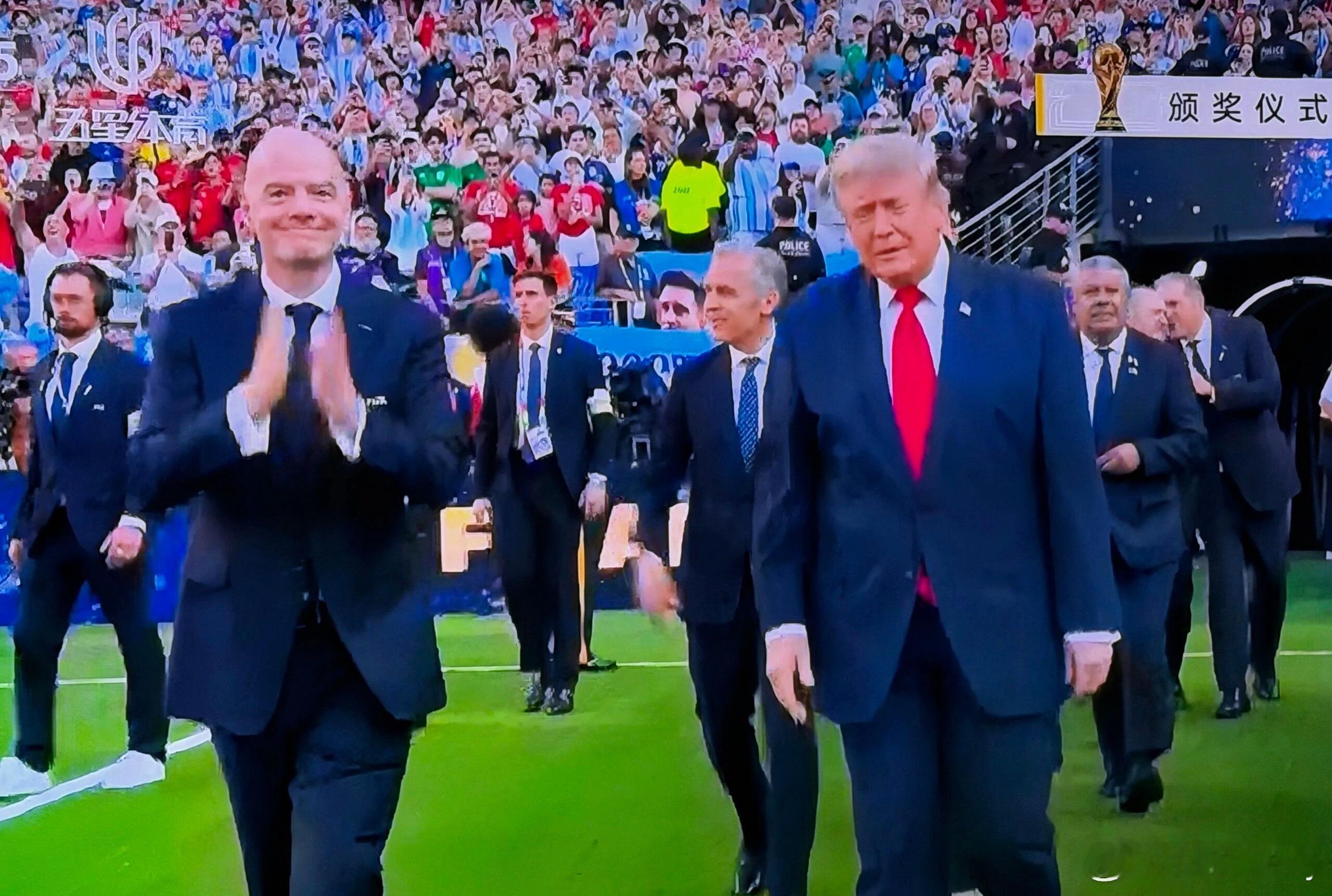 把大力神杯直接颁给你们🇦🇷呗？阿根廷主帅回应决赛判罚阿根廷主帅回应决赛判罚