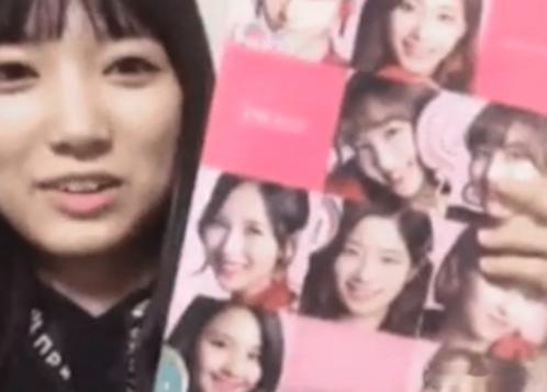 经典回顾2018年，IZ*ONE的矢吹奈子买了一张TWICE的专辑。正是这一单张