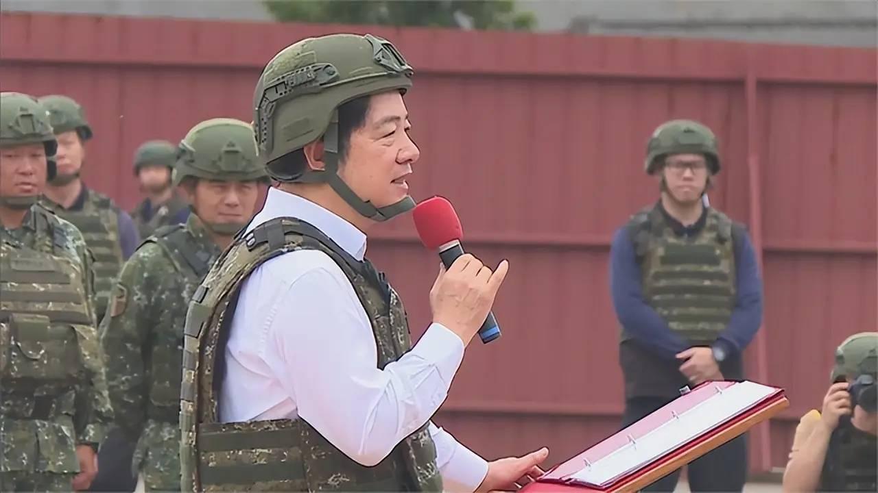 自掘坟墓！7800亿天价军购，台独拿全台命运赌美国空头支票
 
5月8日，台湾地
