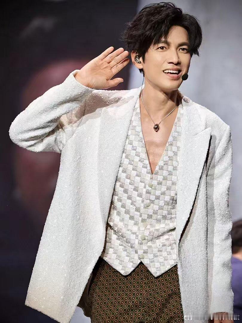 建议钟汉良直接上披荆斩棘 钟汉良初代唱跳歌手的含金量初代唱跳歌手的含金量从不虚言