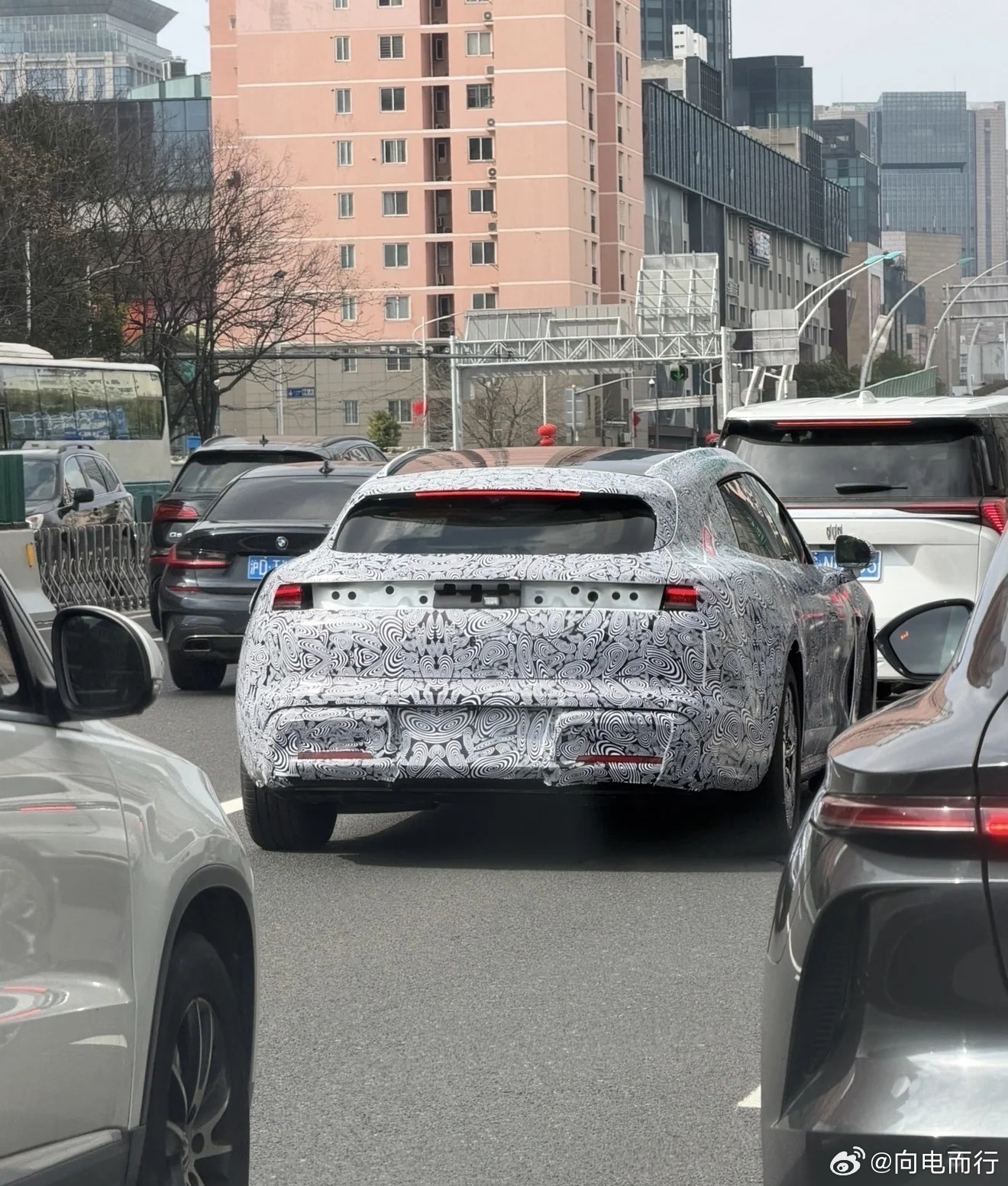 尚界Z7T路试车，灯都没装 