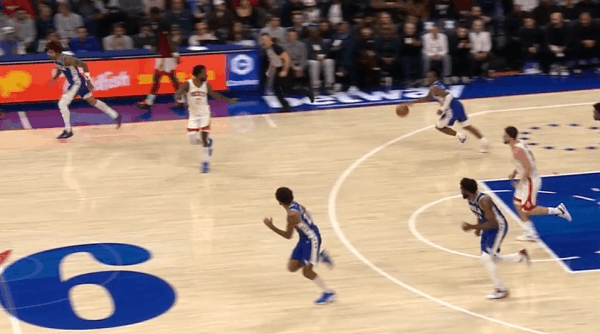 乌布雷观察：三分手感火热&投突结合，超高效26分助队取胜图1恩比德外弹接球后顺势