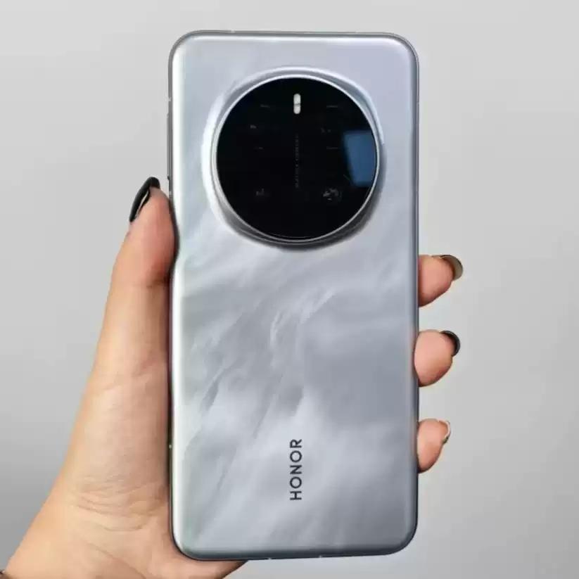为什么说荣耀Magic7 Pro是5000元内最值得买的水桶机？

别家旗舰都在