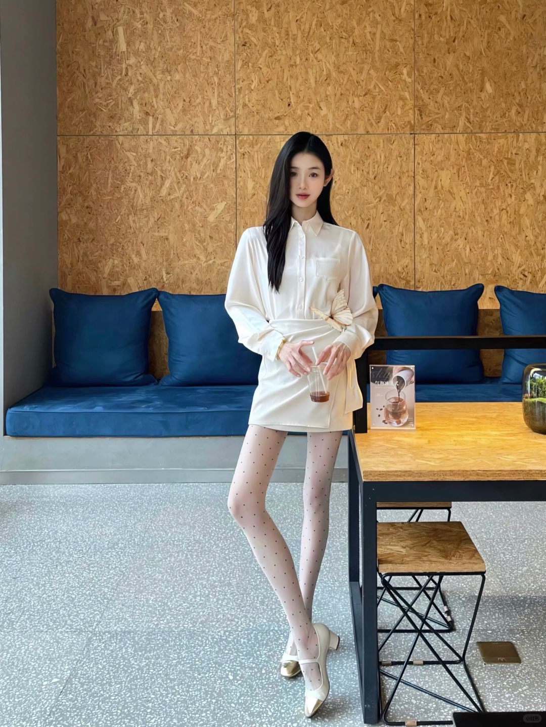 哦莫 好长的腿子