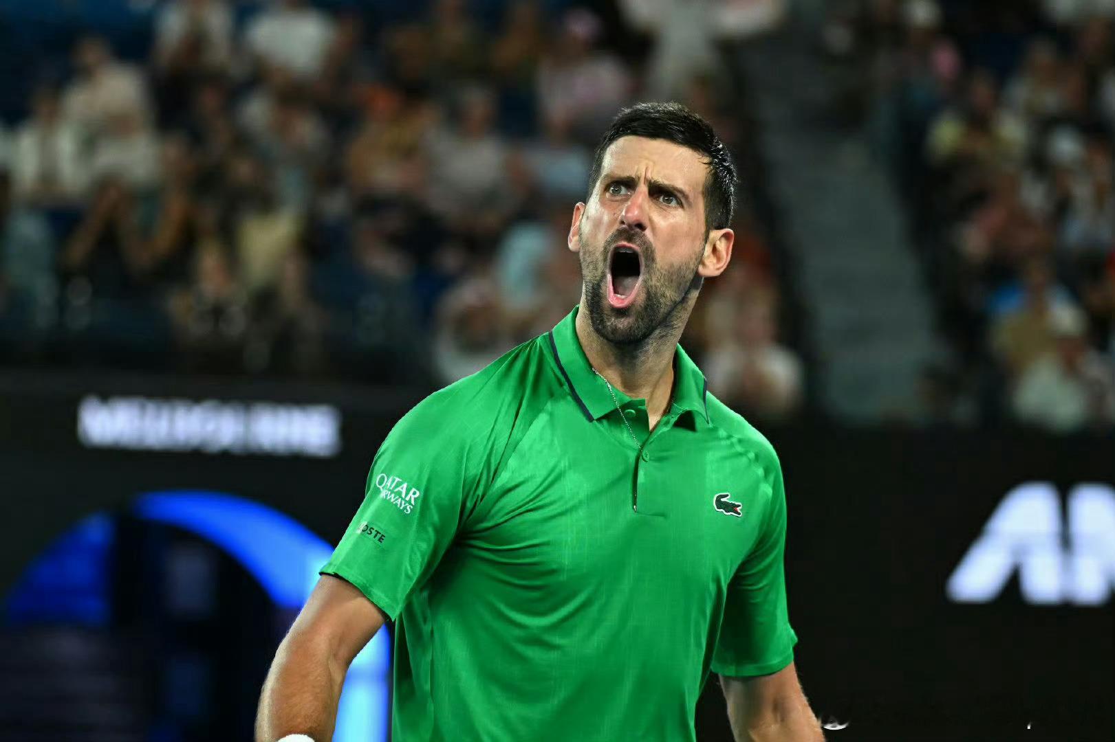 德约科维奇晋级澳网男单决赛不知道不觉看 德约科维奇打球二十年了…  从学生时代偷