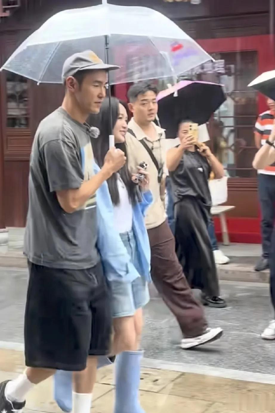 撒贝宁 阮经天录制综艺好看