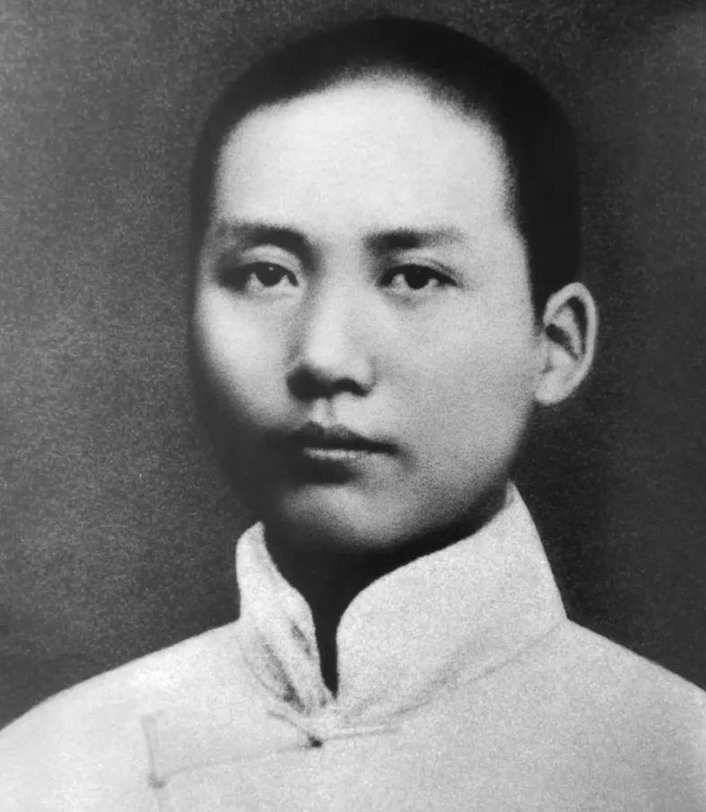 1910 年秋，17 岁毛泽东离开韶山前往湘乡东山高等小学堂，改写此诗留给父亲