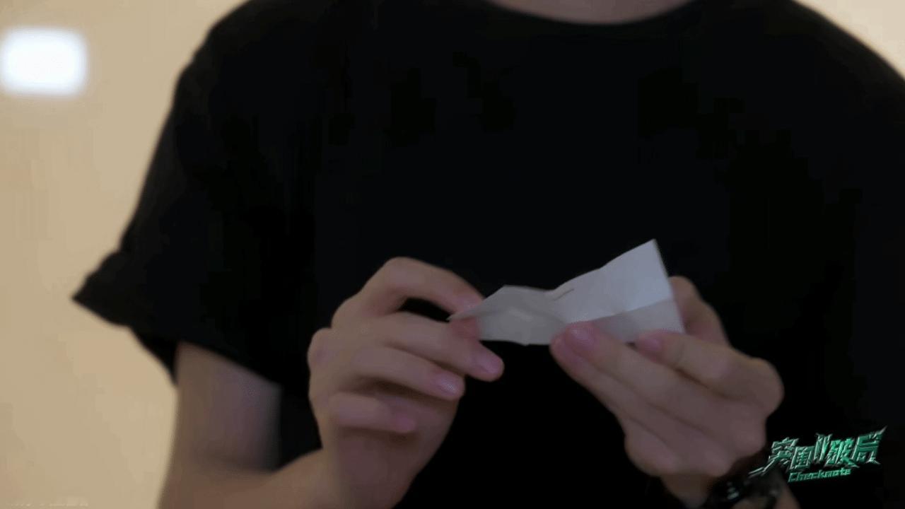 博穿纯黑短袖是真的很有东西 