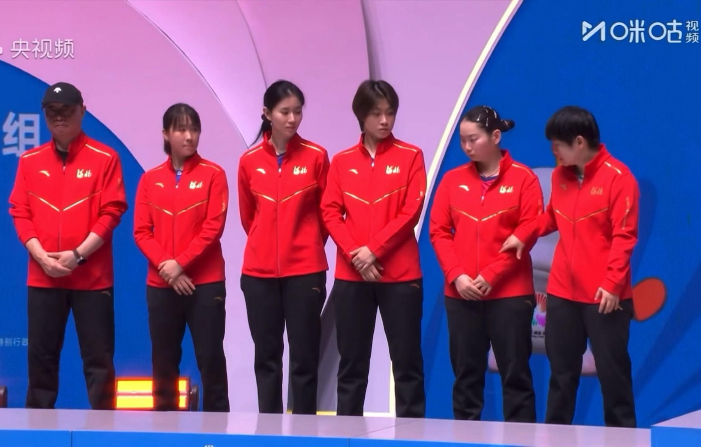 我们莎莎 多好的小女孩啊 真的落泪了💧 