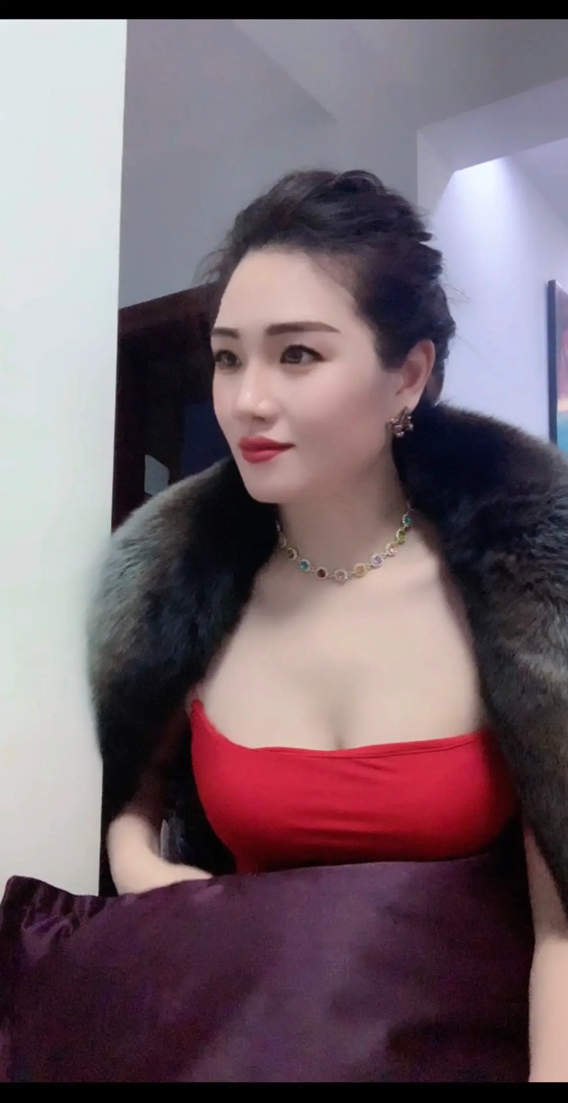 原来有情有义之人 最后修得是无情道