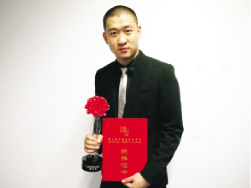 曹云金徒孙入围曲艺牡丹奖，有望和师爷曹云金获得同一奖项。

昨天，北京曲协公众号