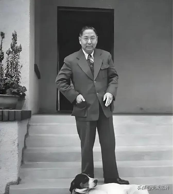 他是孙中山唯一的儿子，曾身居高位、风光无限，被视作民国“太子”。
 
1949年