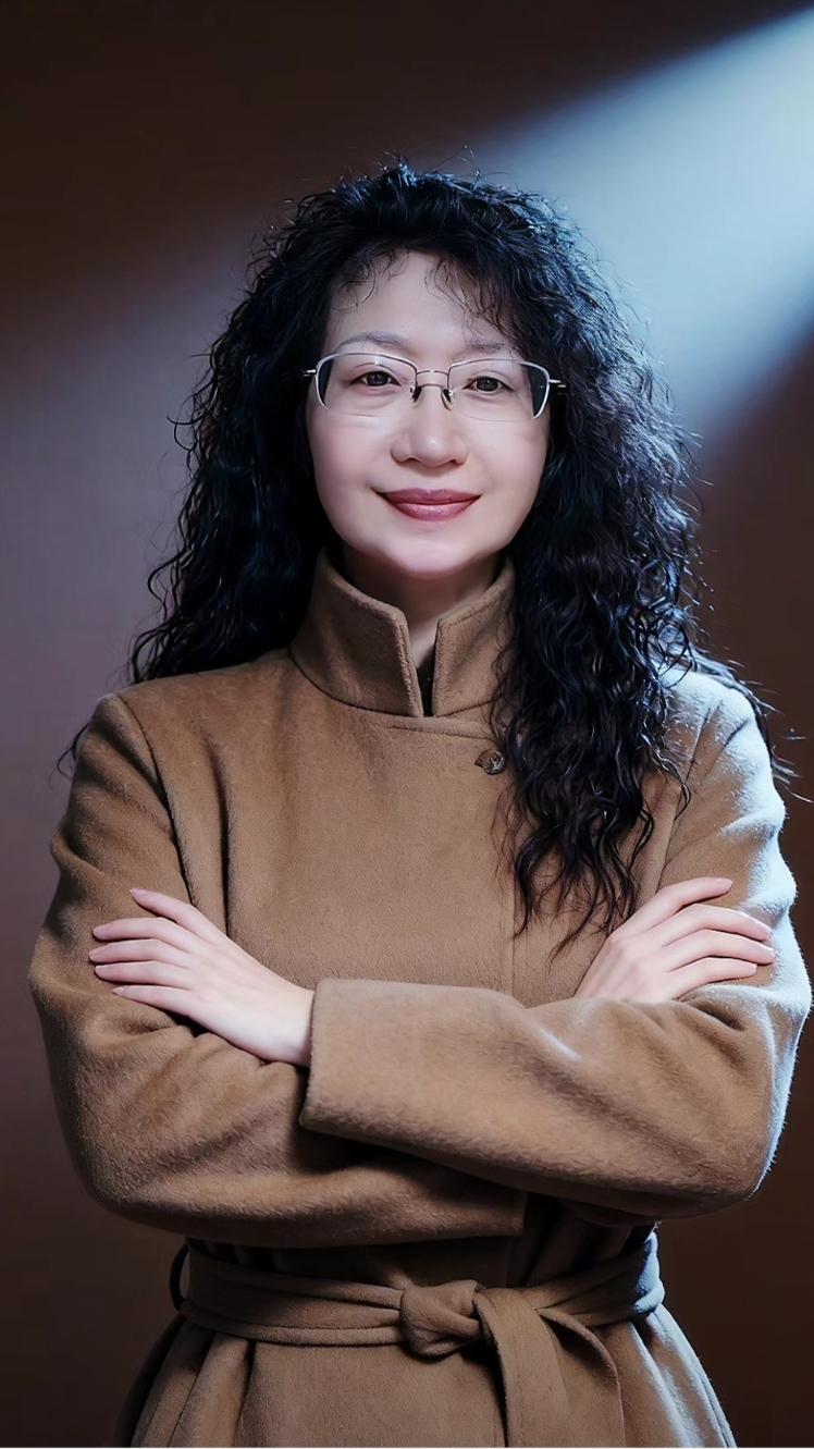 人生如旅，有人陪你一程，有人伴你一生。感恩相遇，也接受离别。于风景中见自己 随遇