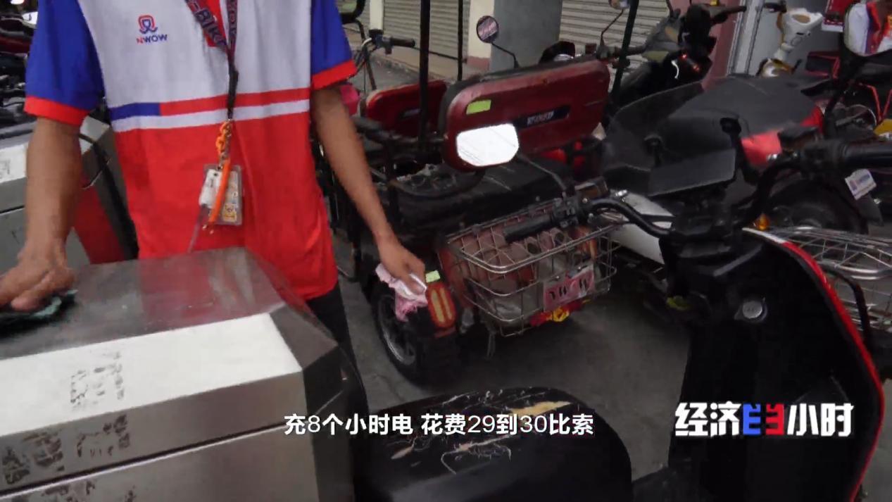 谁能料到？不起眼的国货小电驴，霸占英国短途代步市场

近期一条实拍短视频热度飙升