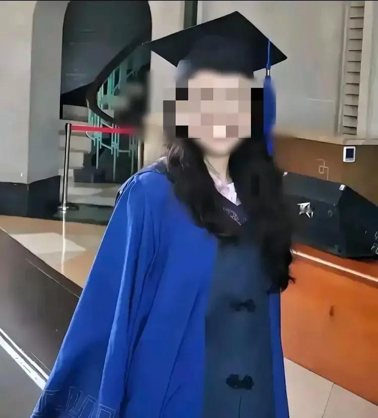 一哭二闹三上吊
杨同学最后的反转机会就只剩下一个了
装作抑郁症复发，自杀未遂。效