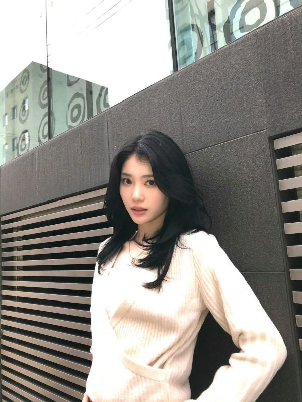 如何看待朴睿恩撞脸沈小婷？ ​​​