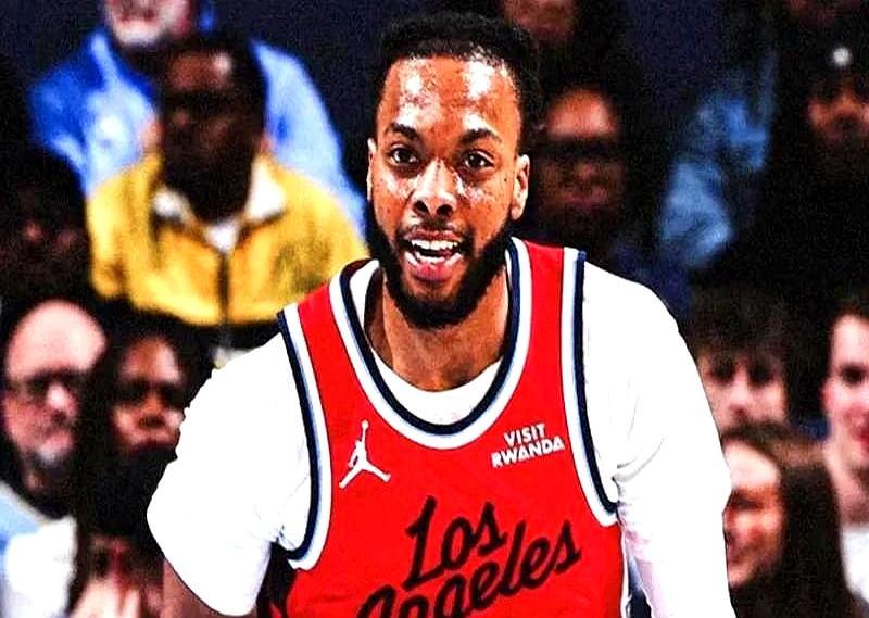 快船送走哈登祖巴茨后，反而爬回西部前八了。
 
刚结束的比赛他们126比118力