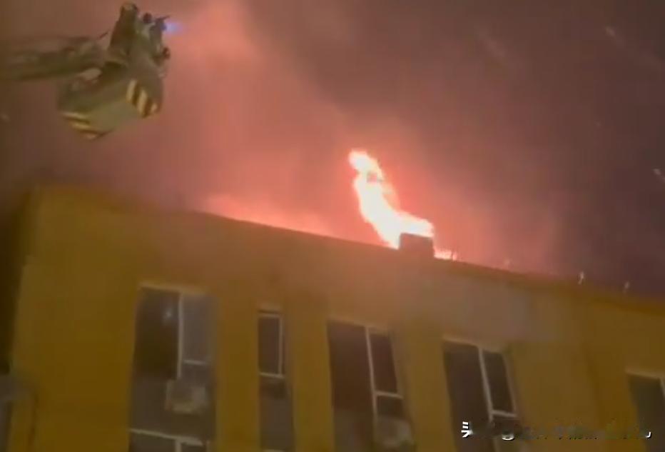 俄罗斯一周内对乌克兰的军工企业和相关能源设施实施了五次打击！并使用了榛树导弹！1