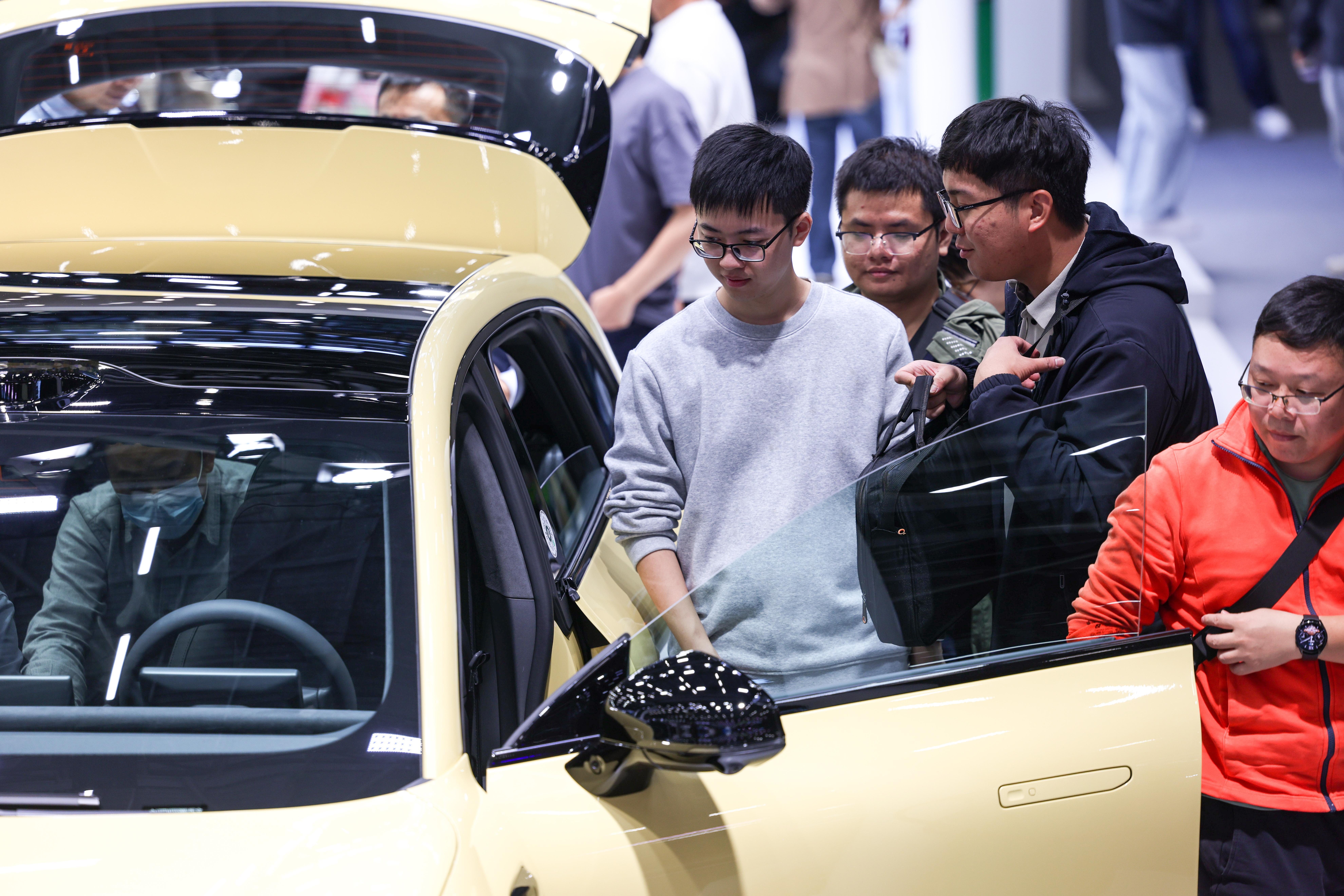 ✨今日份“营业”已结束，感谢大家的热情🚗零跑ABCD全系集结在此静候，持续欢迎