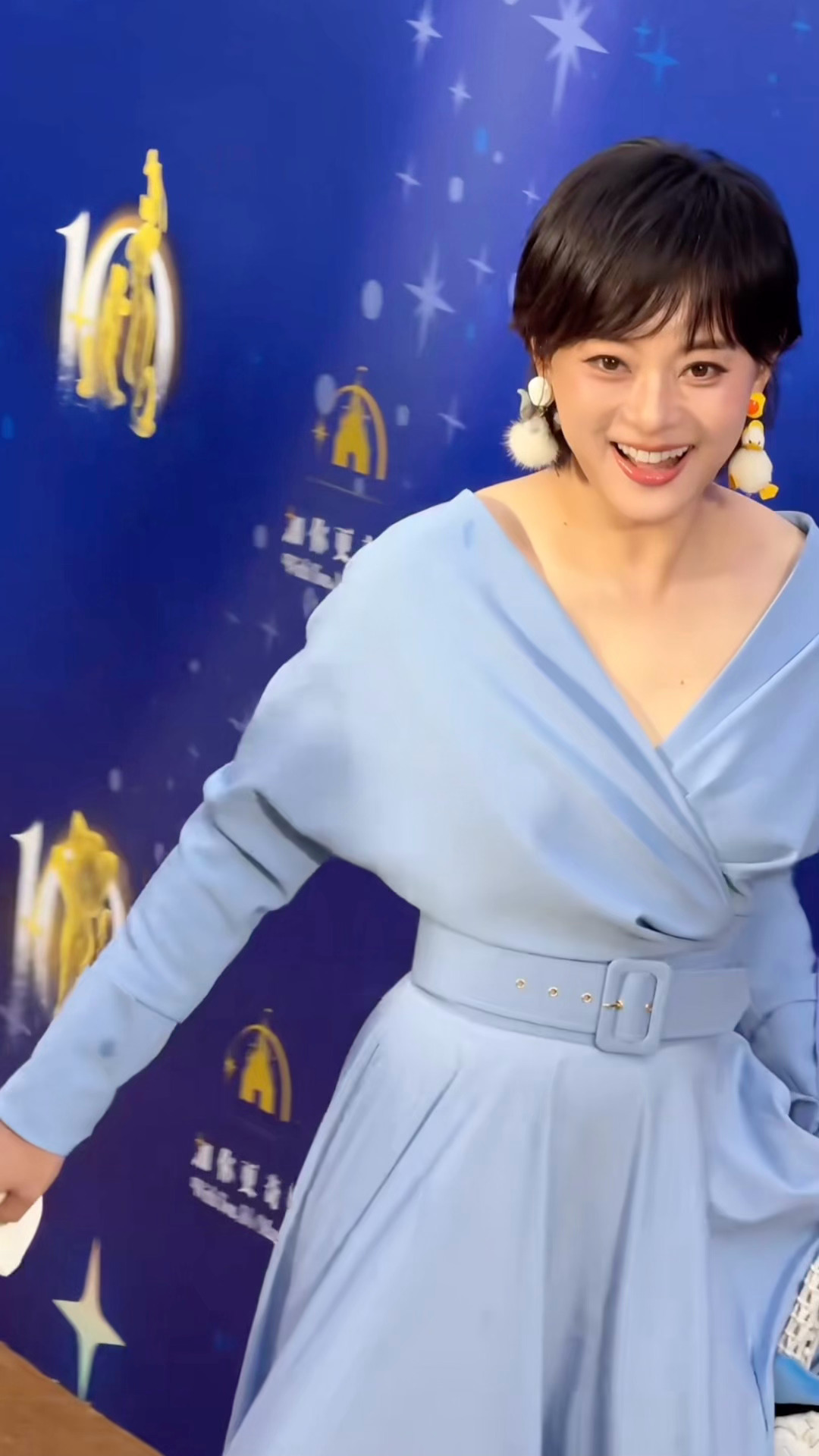 今天上海迪士尼十周年庆典，女艺人的妆造都好好看呀孙俪 宋雨琦 毛晓彤 黄龄 周雨