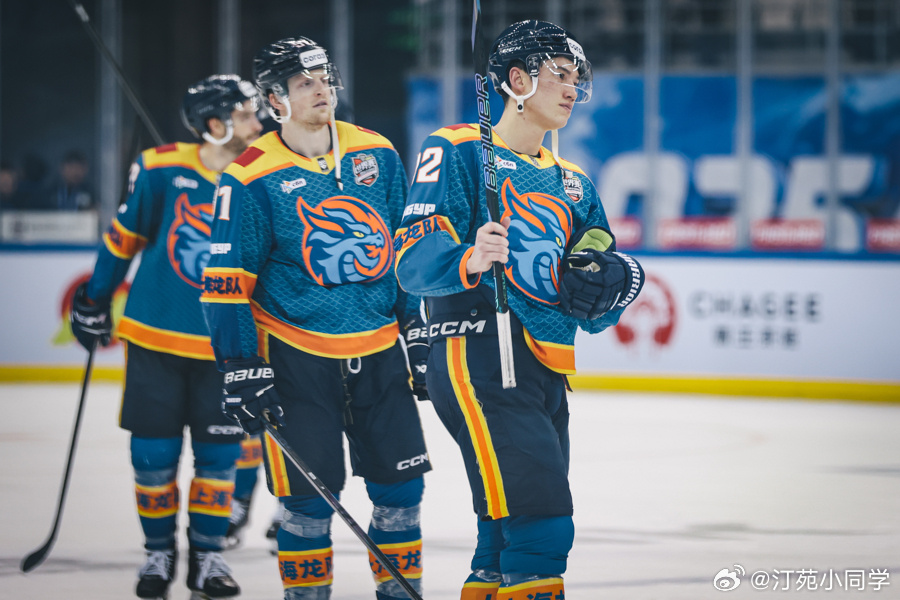 KHL时隔2234天回归中国，上海龙队以1比2惜败于西伯尔，福帅为队伍打入了上海