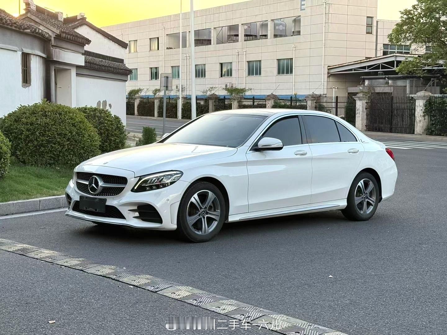 我服了阿  最近用电脑在办公然后刚刚说了好多的话  然后稍微的点了一下超话发布所