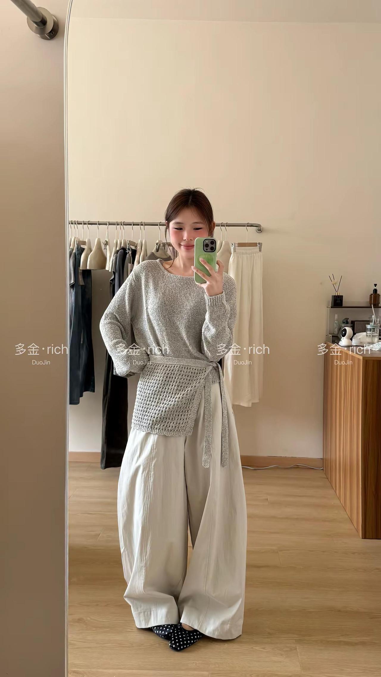 163 98 这样穿夯爆了！晒晒我的慵懒松弛感穿搭 纯欲斜肩小上衣