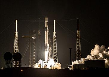 东南亚航天突发变局！越南牵手SpaceX“抢滩”低轨卫星赛道，看似赢了开局，实则