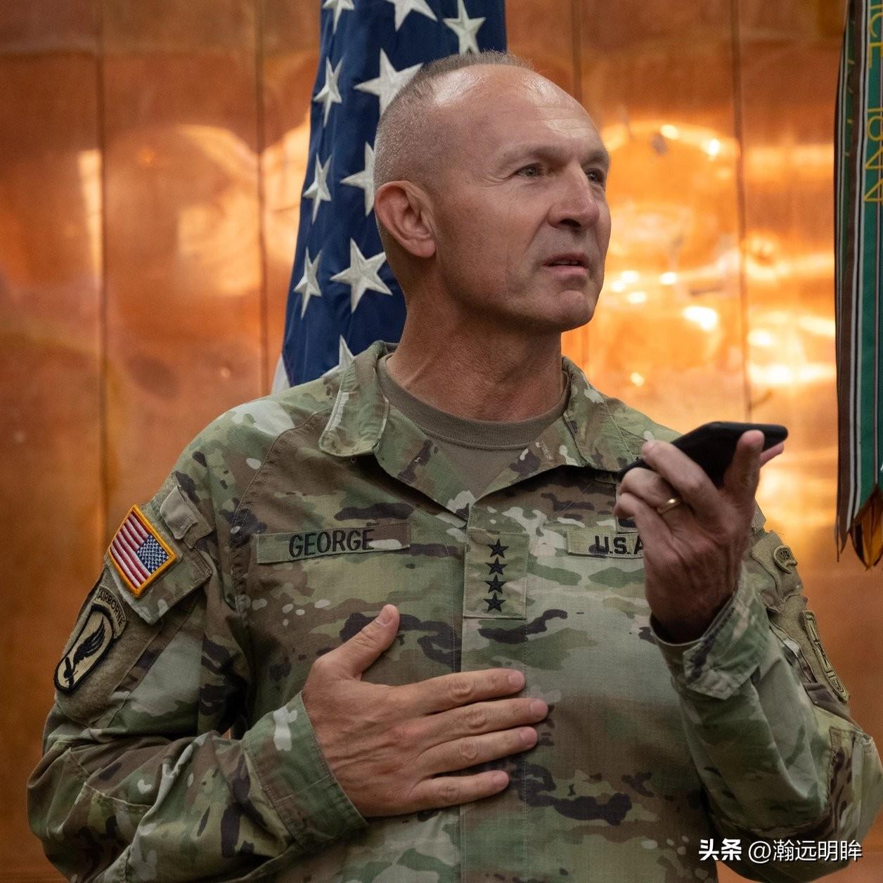 突发消息！美国战争部长皮特·赫格塞斯向美国陆军参谋长兰迪·乔治将军提出要求，勒令