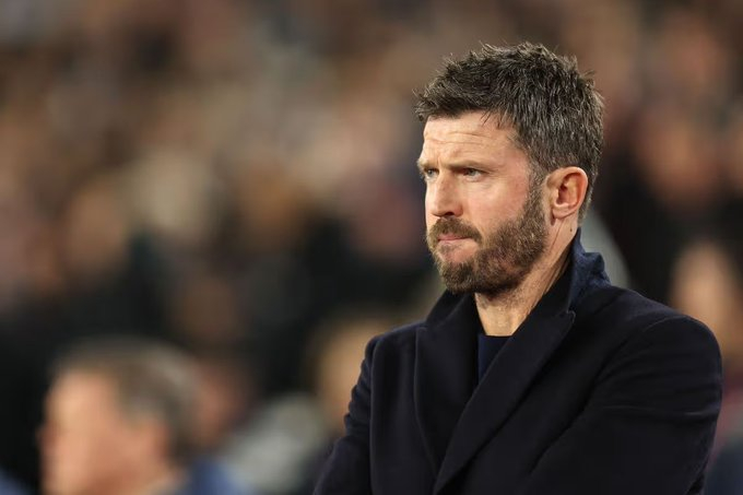 曼晚Steven Railston卡里克在卡灵顿训练基地观看了U21队的比赛，他