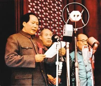 【到韶山，观红演】之五：人民万岁

1949年9月19日，距离新中国开国大典还有
