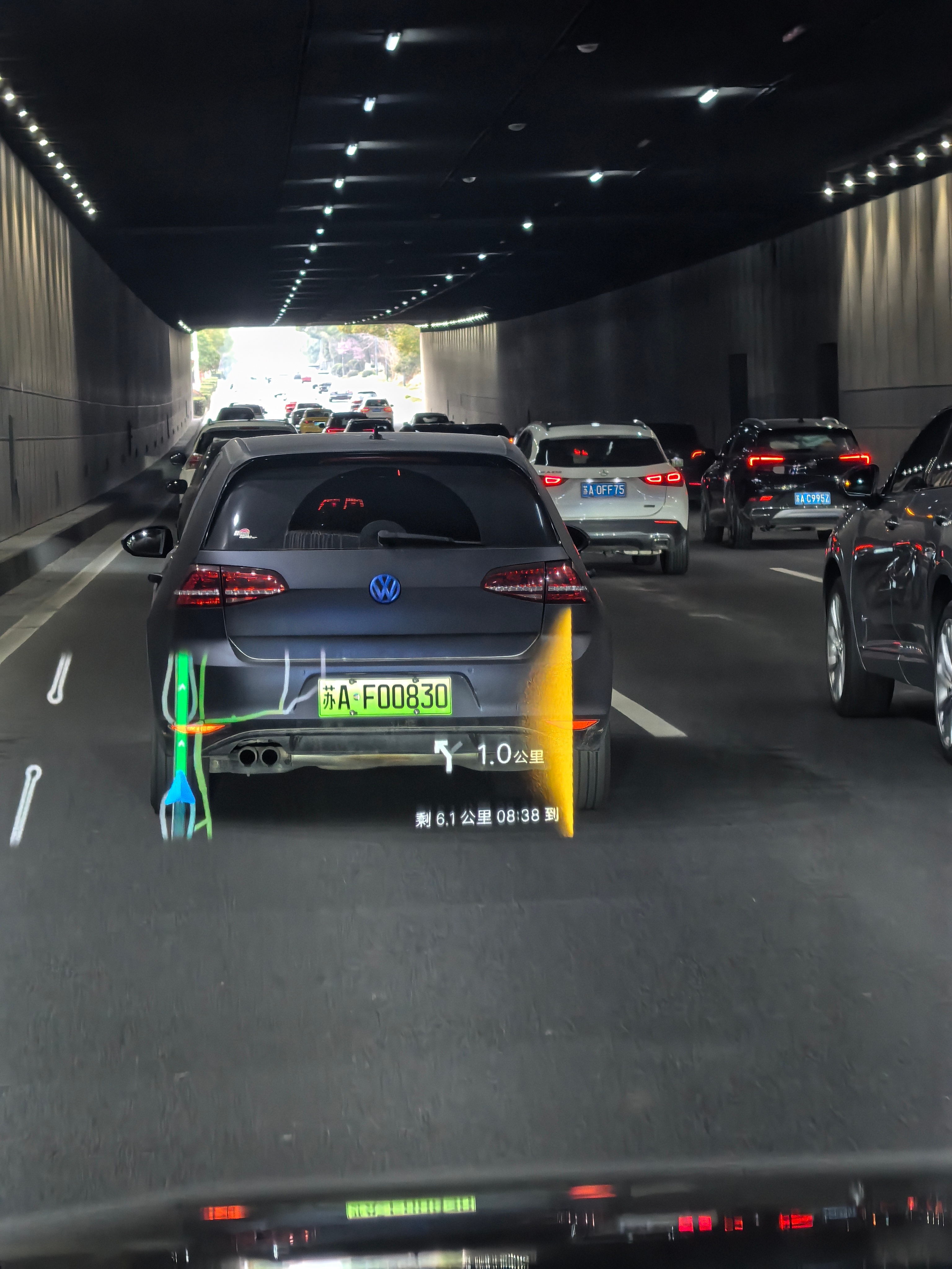 南京人买车没有品牌信仰，什么纯电轩逸、插混高尔夫，只要价格能到位，玻璃都能给干碎