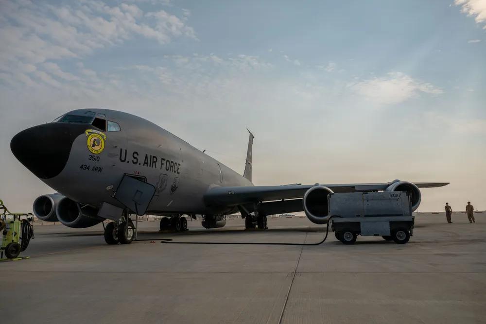 夜间空中加油训练一直是美军重点关注训练项目。
2025年12月4日，一架隶属于美