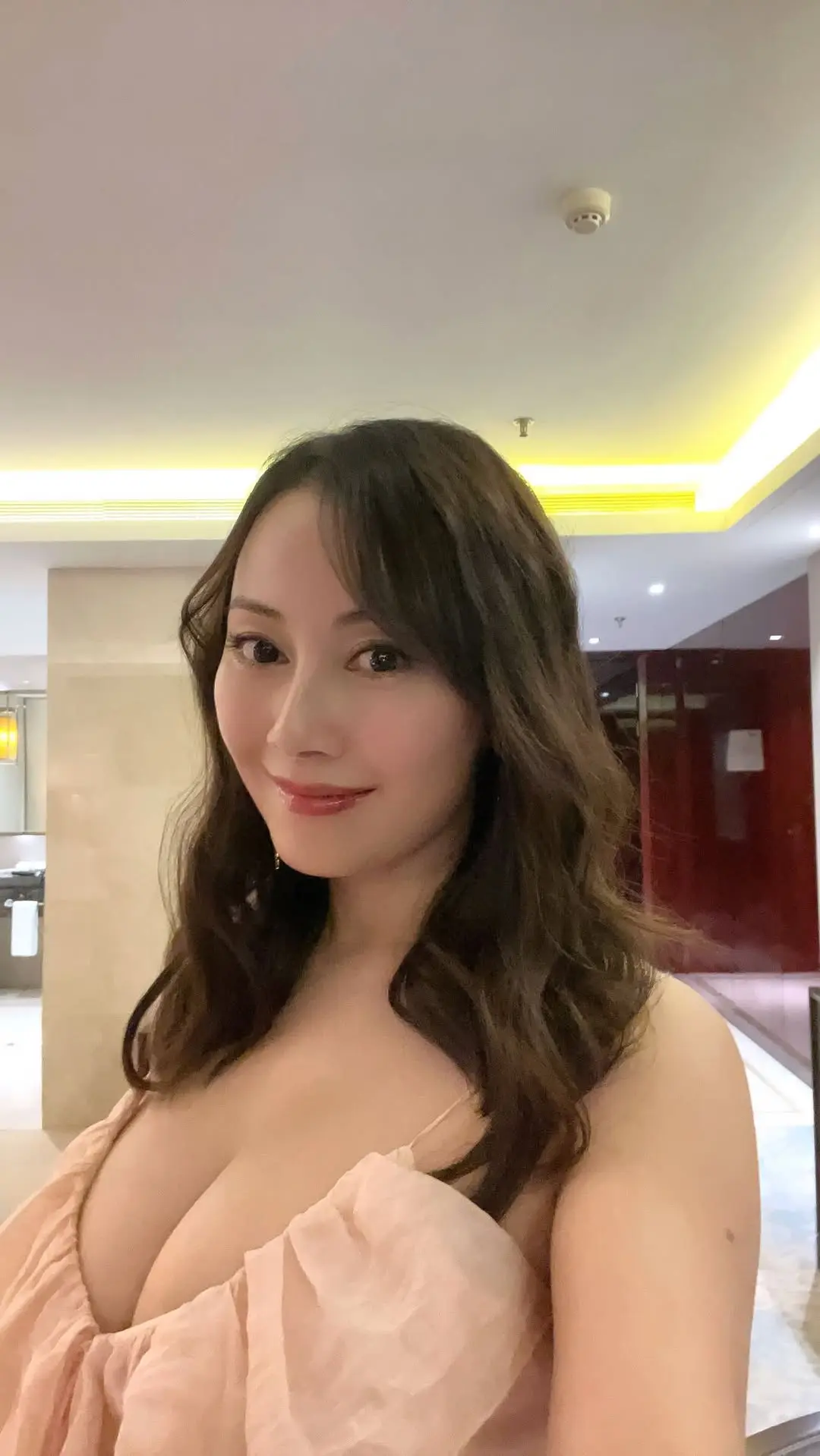 袁嘉敏好靓啊。