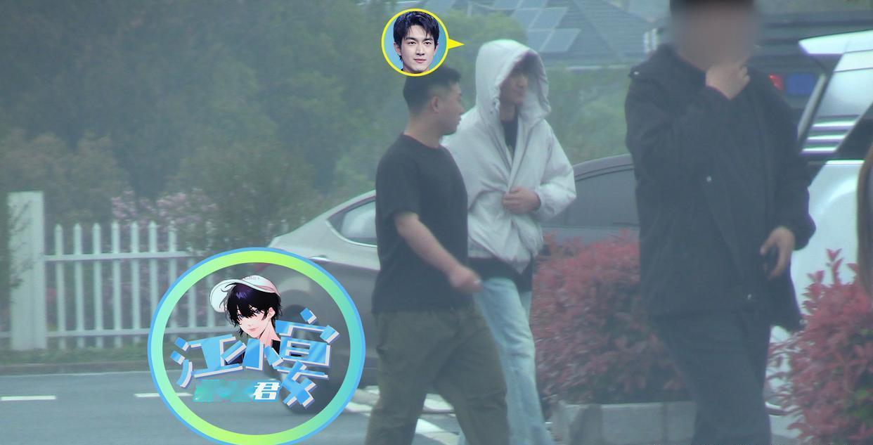 与凤行 Cp 磕的正起劲呢，结果人家跟女朋友约会去了，网友也是你们 play 的