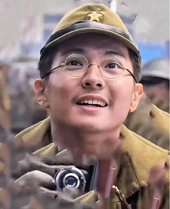 《南京照相馆》伊藤的扮演者
原岛大地被“骂”惨了
不是因为他演技不佳，而是因为
