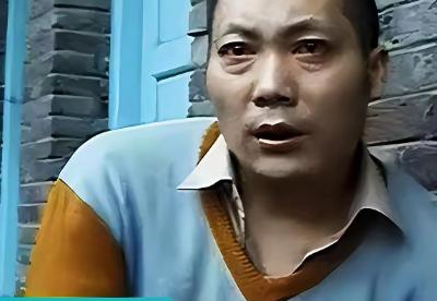 太荒唐了！四川一男子自知无法生育，竟邀请哥们来家“帮忙”造人。起初妻子死活不从，