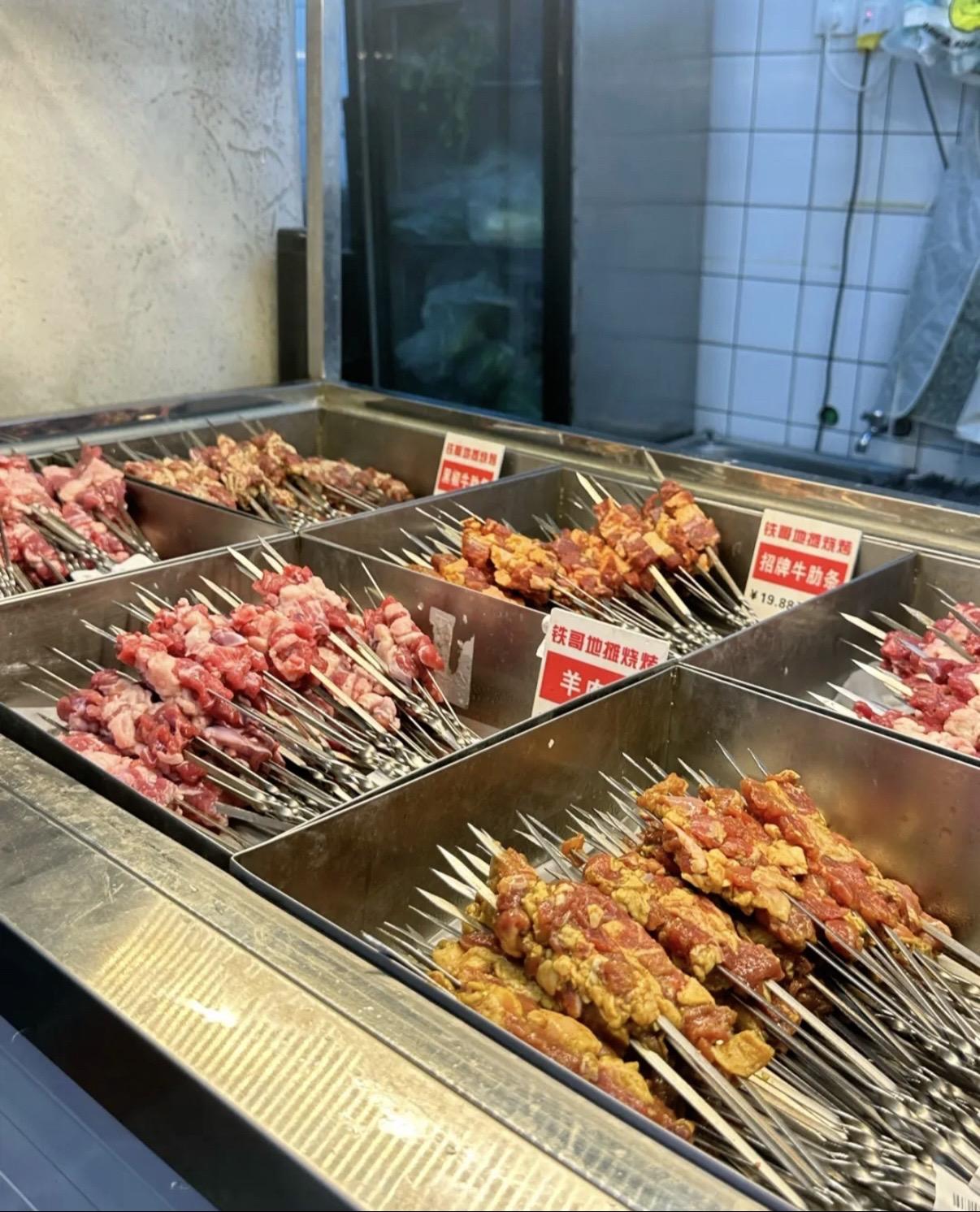 铁哥地摊烧烤·吉林小炉子