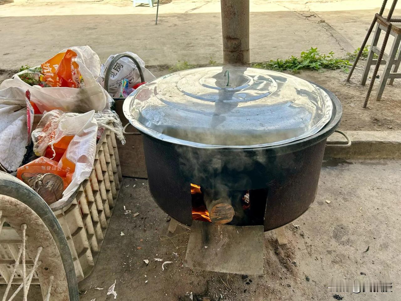大过节的
自己动手
丰衣足食[呲牙][呲牙]
这个手艺可以打几分？