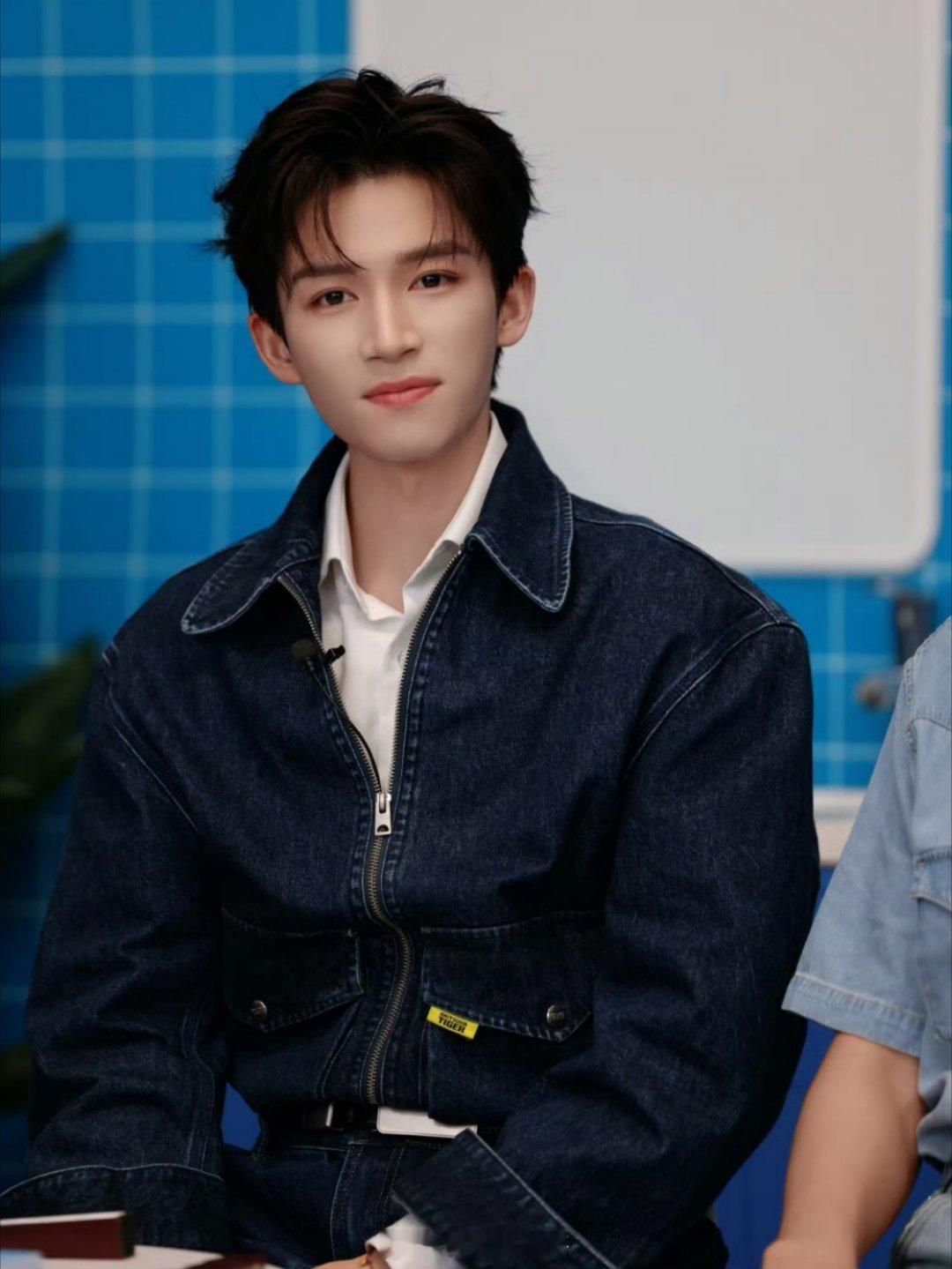 🥭新剧《告白》主演：王星越、邓恩熙、左叶、孙寈惠导演：张笑安（深情眼、暗格里的