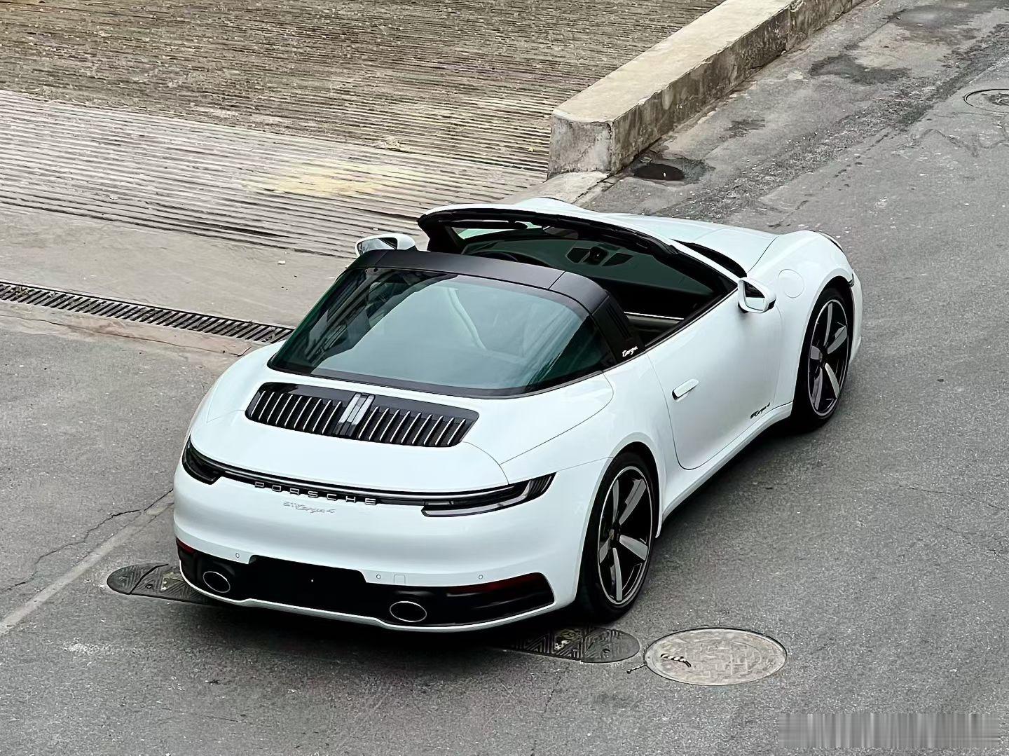 保时捷911 Targa4，拒绝红内，22年11月，5888km 
