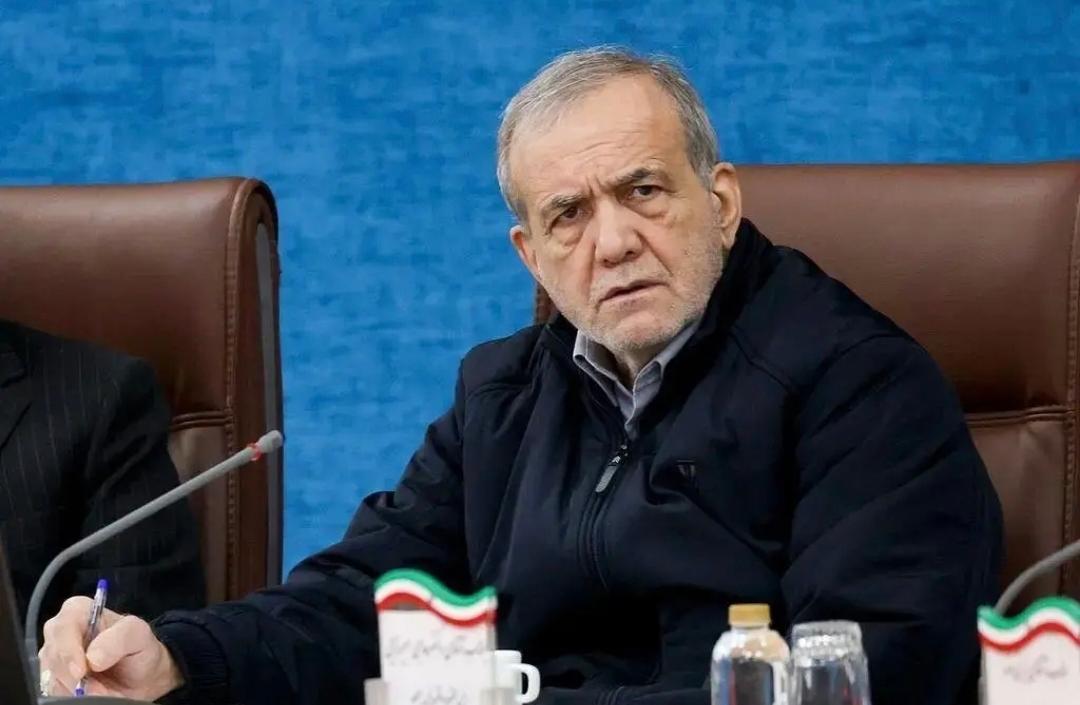 伊朗总统佩泽希齐扬今晚（北京时间4月9日晚）写道：“犹太复国主义实体对黎巴嫩的屡