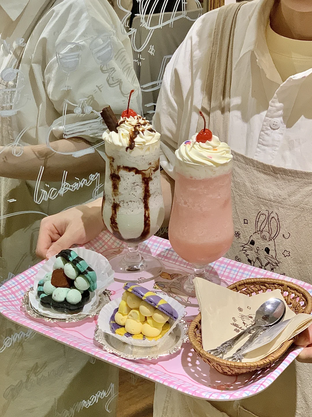 公主们 请享用你的下午茶🍰☕️