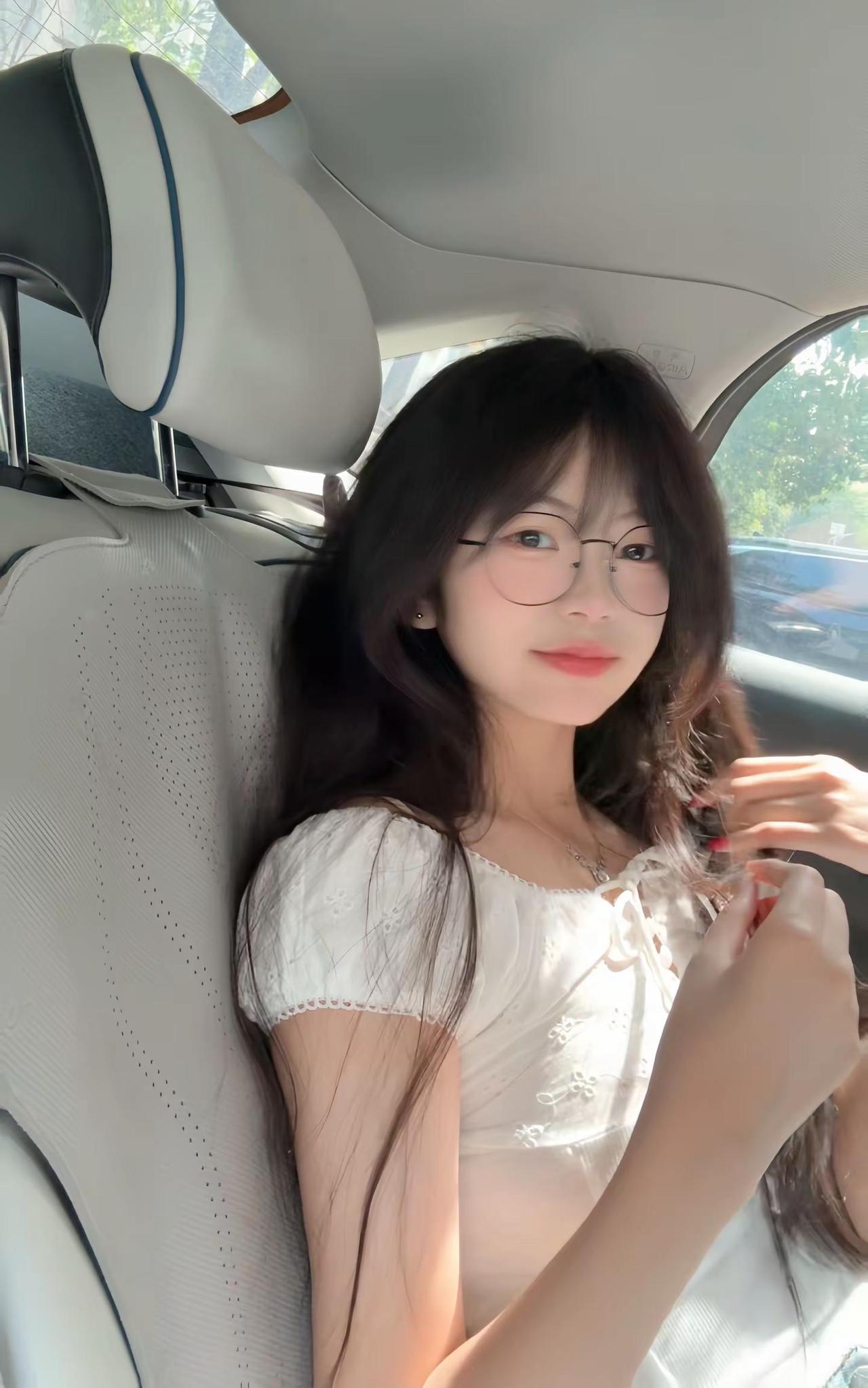 比我可爱的没我坏 比我坏的不存在我的春日look