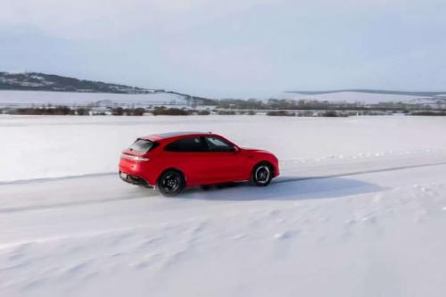 新手驾驶不慌乱,问界新M5 Ultra智能辅助从容应对
拿驾照已经半年多了一直不