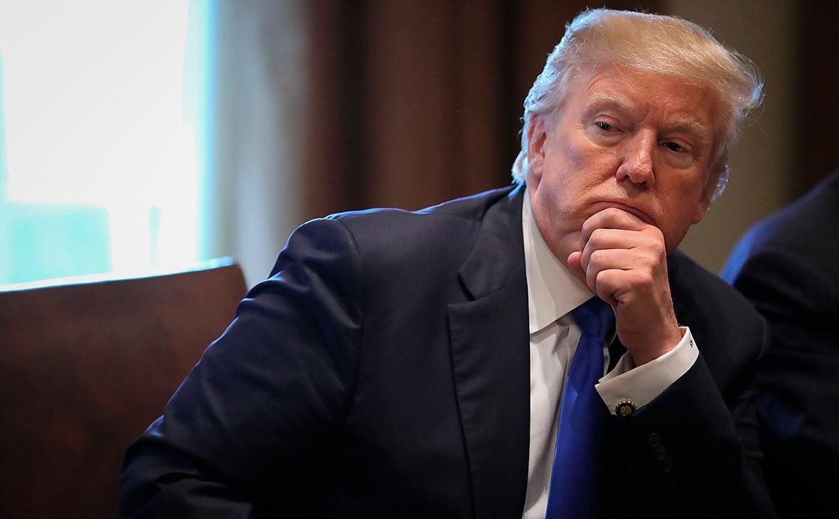 美国对伊朗发动的军事行动已持续近两个月。根据《战争权力法》，总统未经国会授权的武